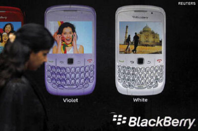 Govt gives BlackBerry a 60-day reprieve
