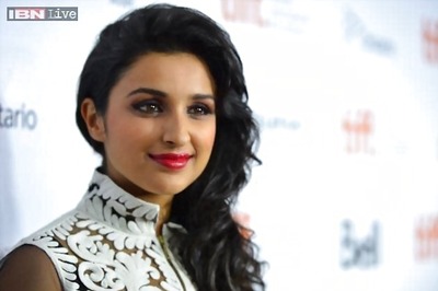 Waiting to watch Priyanka's 'Gunday', says Parineeti Chopra