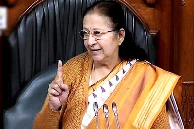 Sumitra Mahajan Questions Railways Over Women Safety After Plan to Provide On-board Massage Service