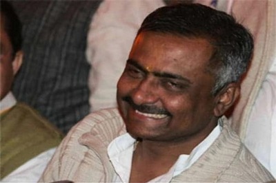 Don't put posters hitting out at BJP leaders: Joshi