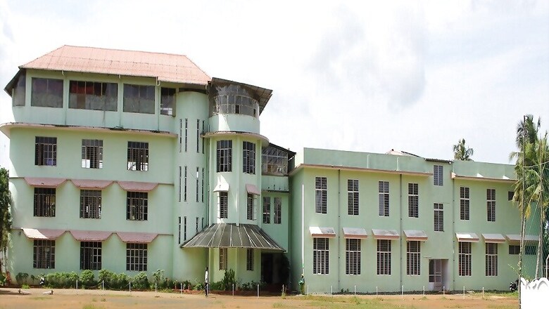 Kochi School Sacks 5 Students After Parents Question Unreasonable Fee Hike