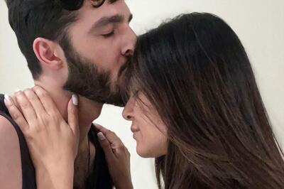 On Sushmita Sen's Birthday, Beau Rohman Shawl Presents Shayari for Her, Says 'Tu Kya Kamaal Hai'