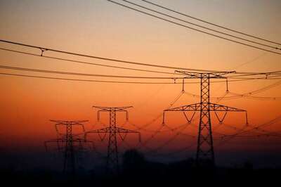 Upset Over Power Supply Issues, Villagers Tie Two Electricity Employees to Pillar in Telangana