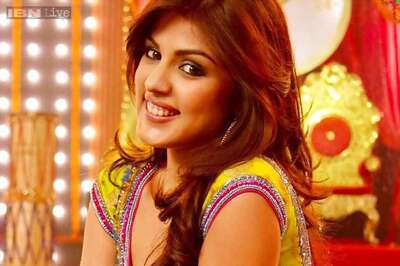 Rhea Chakraborty to endorse online fashion brand
