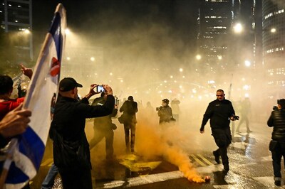 Watch | Chaos Erupts At Anti-Govt Rally In Tel Aviv Amid Hope For Israel-Hamas Hostage Deal