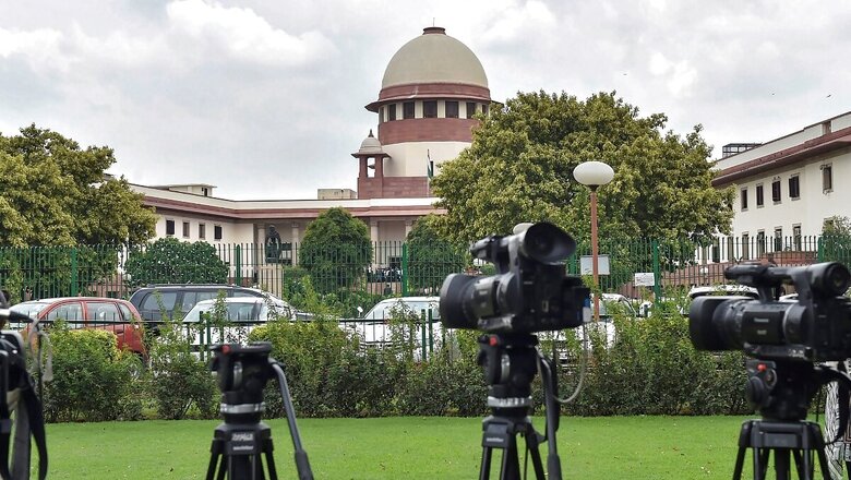 Will Take Up Issue of Land Allotment for Lawyers' Chambers with Govt: SC
