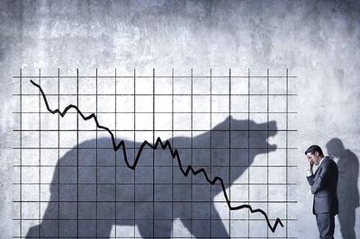 Sensex Cracks Over 1600 Points, Investor Wealth Worth Rs 8 Lakh Cr Wiped Off; Why Is Market Falling?