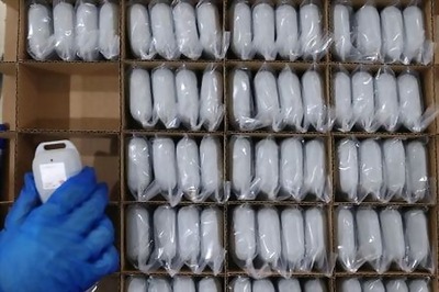 Singapore Gives Out Pocket-sized Device To Trace Coronavirus