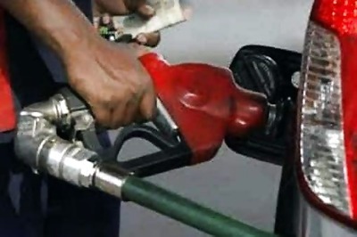 Petrol Price Soars Past Rs 105 in Mumbai, Rs 100 in Chennai to Fresh Record Highs