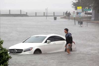 Floods, Power Outages as Weakened Matthew Hits North Carolina, Virginia