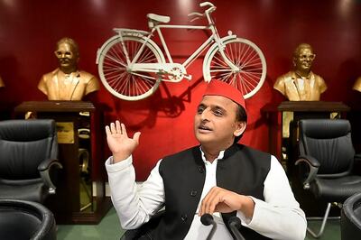 'Objectionable & Inhuman': Akhilesh Yadav Demands Resignation of Yogi Govt Over Relaxation in Labour Laws