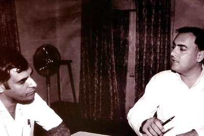 Rahul Gandhi is Either Confused or Wants to be Communist: Journalist Whose 1985 Interview of Rajiv is Back Amid Caste Row