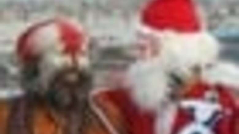 Pics: X-mas revelry across the world