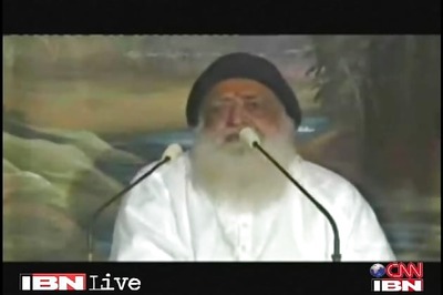 Gangrape: Cong asks Asaram to withdraw his comments
