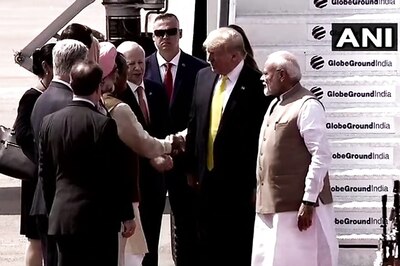 Donald Trump's Schedule in India: US President Wraps Up 'Namaste Trump' Event at Motera Stadium; Next Stop Taj Mahal