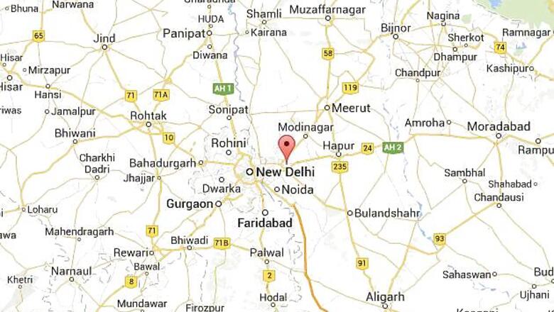 Delhi: 28-year-old woman stabbed to death on resisting robbery