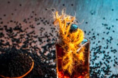 Kalonji Oil: Best Home Remedy For Hair Fall During Monsoon