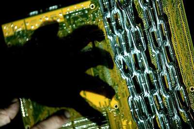 Pakistani Hackers Deface, IIT-Delhi, DU and AMU Websites