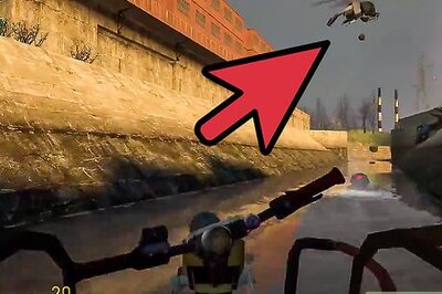 How to Destroy the Hunter Chopper in Half Life 2