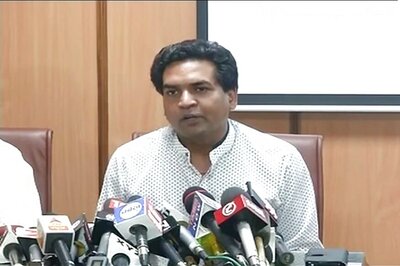 Kejriwal Opposed Note Ban as it Threatened Money Laundering: Kapil Mishra