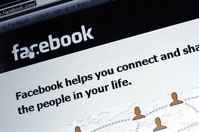 Facebook offers olive branch to mobile carriers