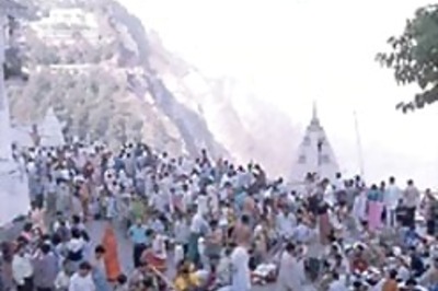 Paid darshan system for Mata Vaishno Devi scrapped