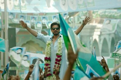 Shah Rukh Khan is impressed by the 'quality set of actors' in 'Raees'
