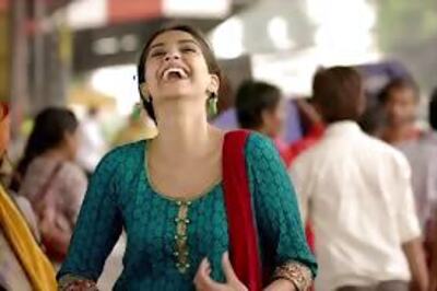 Raanjhanaa: Watch small town romance in 'Banarasiya'