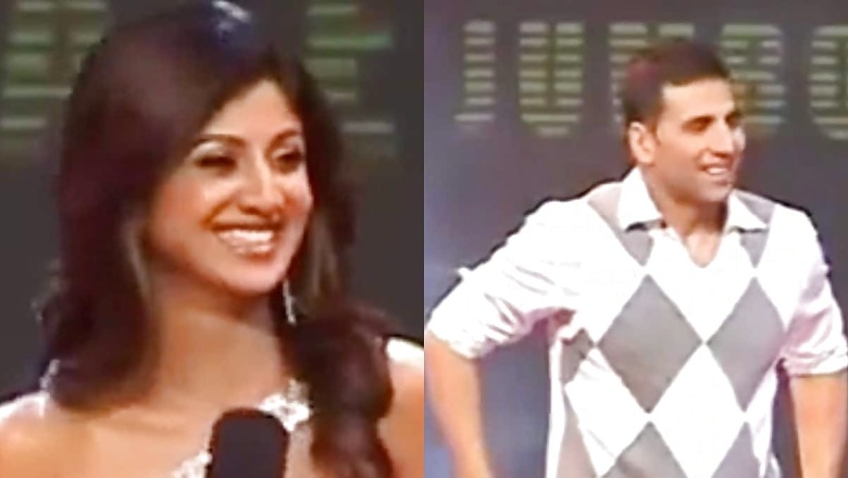 Akshay Kumar Leaves Shilpa Shetty Blushing in Viral Video, Says 'Aapse Zyada Kaun Jaanta...' | Watch