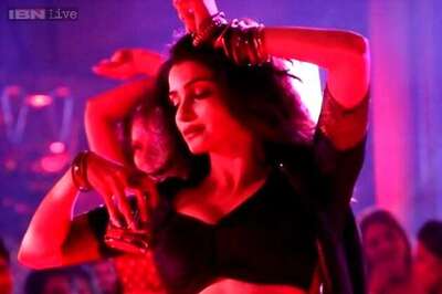 First Look: Prachi Desai is almost unrecognisable in thigh-high slit outfit in 'Ek Villain'