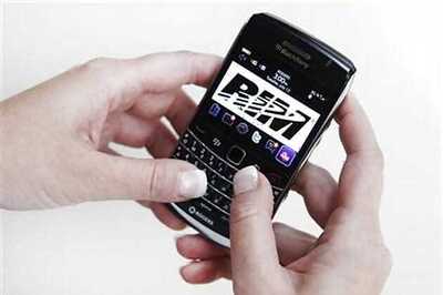 BlackBerry maker RIM's co-CEOs resign