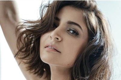 Anushka Sharma Shares Stunning Pics in Black Dresses from 1st Photoshoot After Vamika's Birth