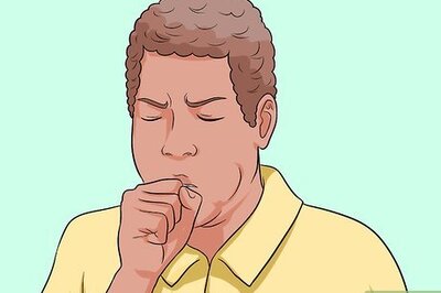 How to Perform the Heimlich Maneuver on Yourself
