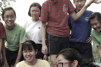 This Mind-Boggling Colour Assimilation Grid Illusion Puzzle Has Stumped The Internet