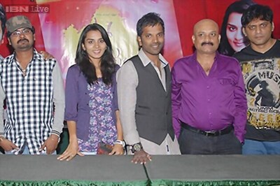 Lyricist Arasu Anthare turns director for 'Love in Mandya'