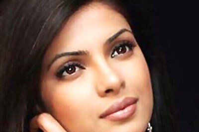 Diamond ring makes Priyanka Chopra cry