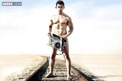 SC dismisses plea filed against Aamir Khan and Rajkumar Hirani for nude 'PK' poster