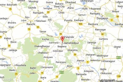 JVM(P) workers allege BJP fielded 'tainted candidate' in Jamshedpur, sit on fast