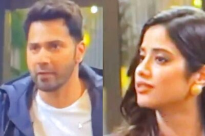 Varun Dhawan's Bl****b Analogy Has Everyone Confused But Janhvi Kapoor's Reaction is Priceless