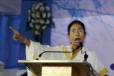 Mamata First Oppn Leader to Pull Out of Midnight Parliament Session on GST