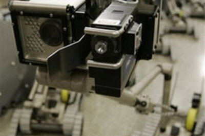 Army to use bomb-sniffing robots
