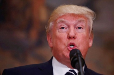 Trump to Clamp Down on Cuba Travel, Trade, Curbing Obama Detente