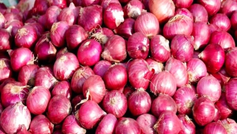 Centre Allows 99.5k Tons Of Onion Exports To 6 Neighbouring Nations