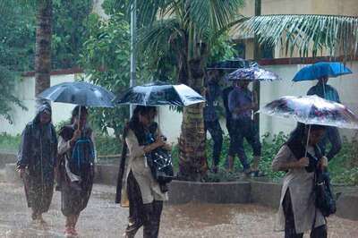 Schools Closed in Several Districts of Tamil Nadu Due to Heavy Rain, Chennai University Postpones Exam