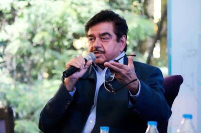 Shatrughan Sinha Turns 75, Here's a Look at Some of His Best Film Roles