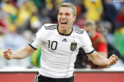 Podolski on brink of Arsenal switch