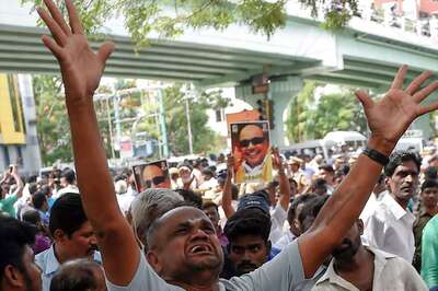 'Kalaignar is a Medical Marvel': Hopeful DMK Supporters Camp Outside Karunanidhi's Hospital