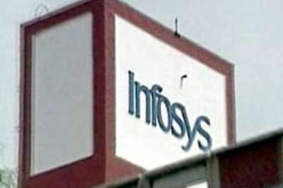 Directors, FIIs own half of Infosys