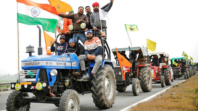 Haryana's 'Khaps' to Join Republic Day Tractor Parade, More Batches of Farmers from Punjab Head for Delhi