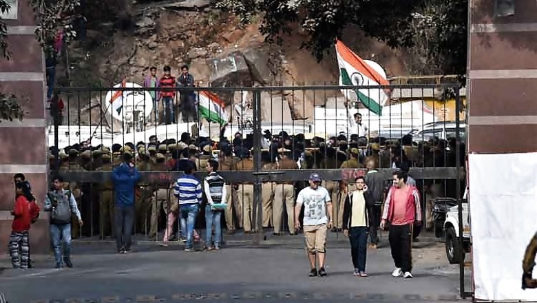 'You think you'll get Kashmir by barking in campus', hackers write on JNU website